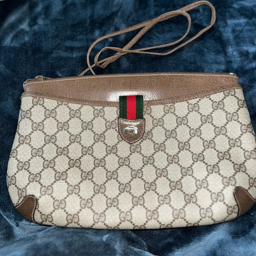 Gucci vintage purse accessory collection.